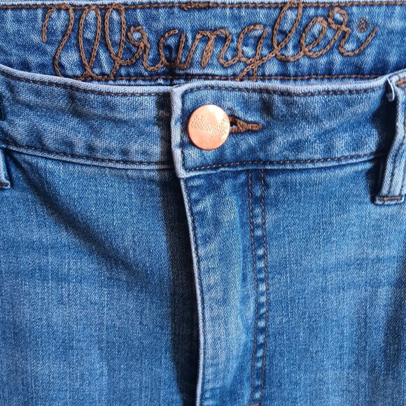 36x33 Wrangler Men's Bootcut Jeans Trouser Boot Distress Denim Cowboy Stretch - Picture 4 of 6